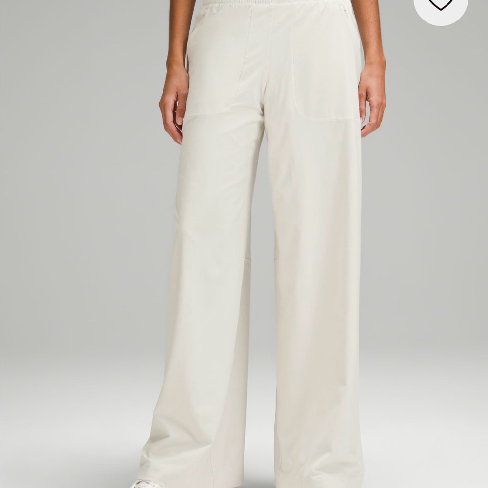 Women's Lululemon Swift Mid Rise Wide-Leg Pant